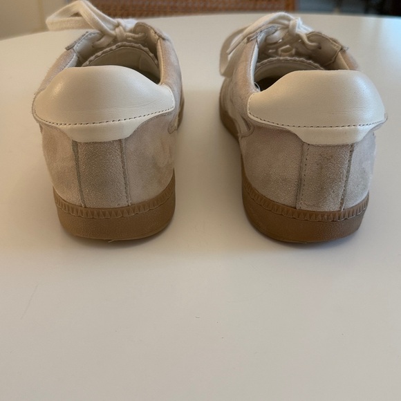 Dolce Vita Women’s Tan and White Sneakers - Picture 3 of 6